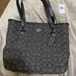 COACH zip top tote purse